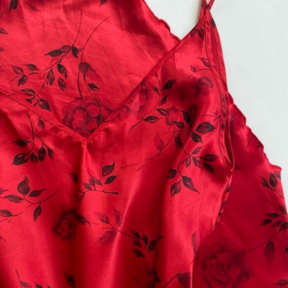 SOLDVintage red floral satin slip dressSOLD - Picture 3 of 8
